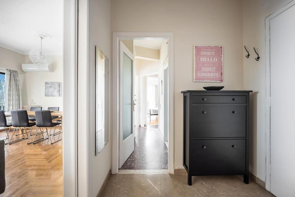 Bright Central Apartment With Splendid Sea View! Chalkís Exteriör bild