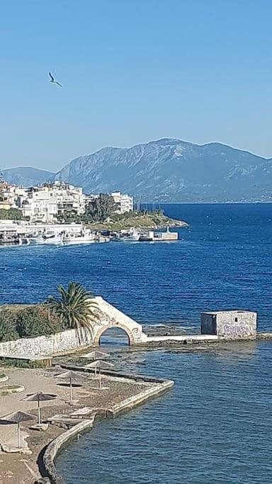 Bright Central Apartment With Splendid Sea View! Chalkís Exteriör bild