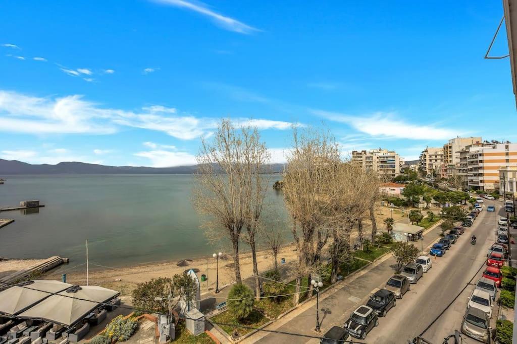 Bright Central Apartment With Splendid Sea View! Chalkís Exteriör bild